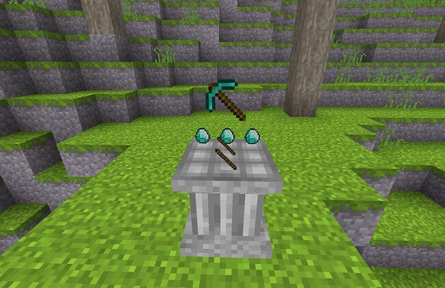 http://img.niceminecraft.net/Mods/Crafting-Pillar-Mod-1.jpg